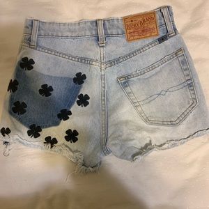 lucky pins high rise short with embroidery